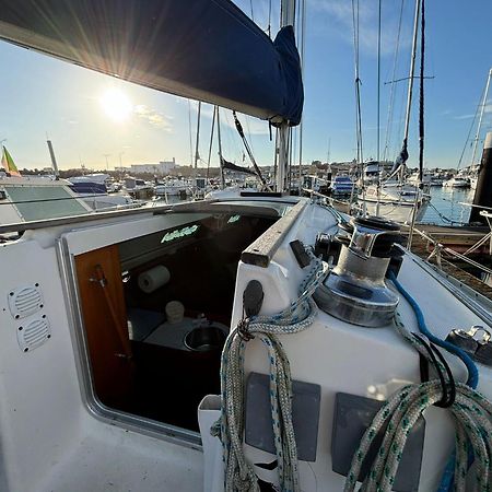 Barco A Vela Em Peniche - West Sailing Ξενοδοχείο Εξωτερικό φωτογραφία